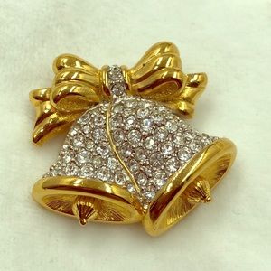 Swarovski crystal Christmas Bell Brooch signee